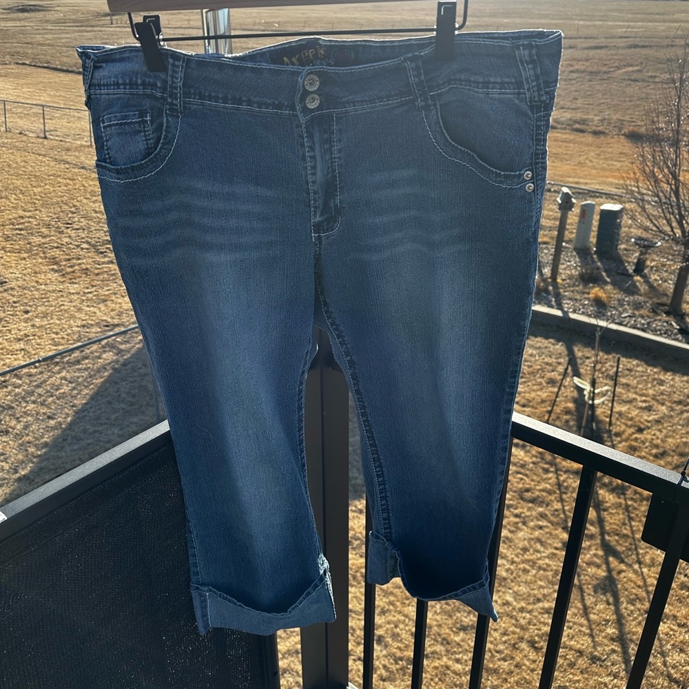 Angels Jeans Women's Cropped Denim